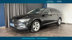 VOLKSWAGEN Passat 2022