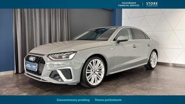 AUDI A4 2022