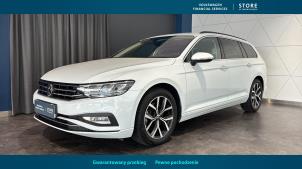 VOLKSWAGEN Passat 2022