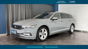 VOLKSWAGEN Passat 2022