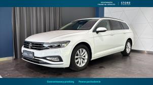 VOLKSWAGEN Passat 2022