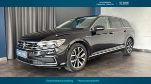 VOLKSWAGEN Passat 2023
