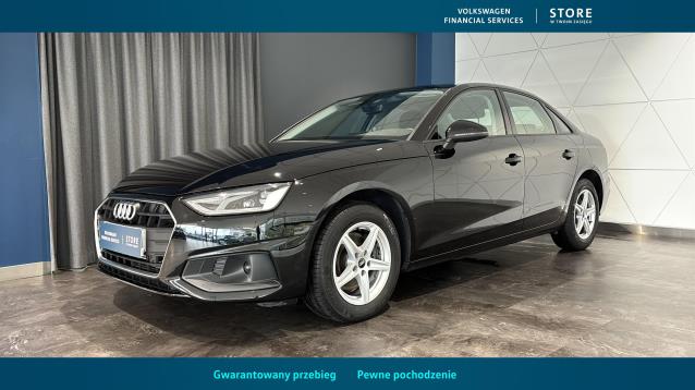 AUDI A4 2022