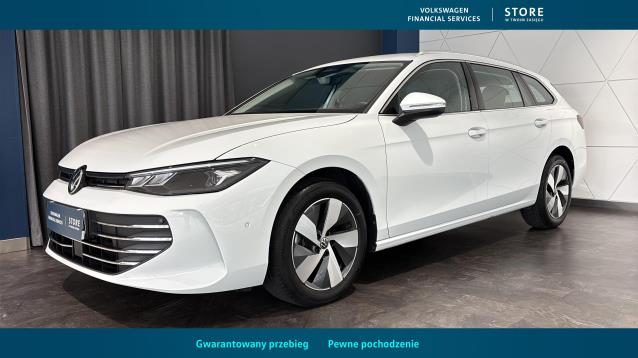 VOLKSWAGEN Passat 2024