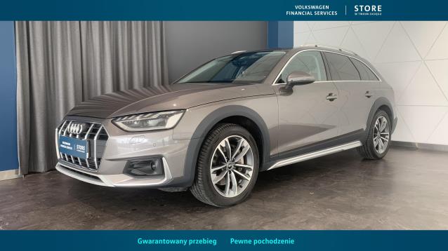 AUDI A4 2022