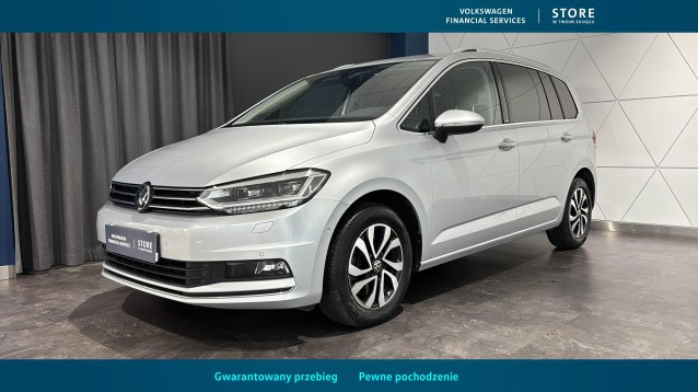 VOLKSWAGEN Touran 2023