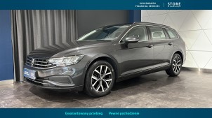 VOLKSWAGEN Passat 2022