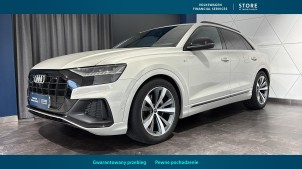 AUDI Q8 2021