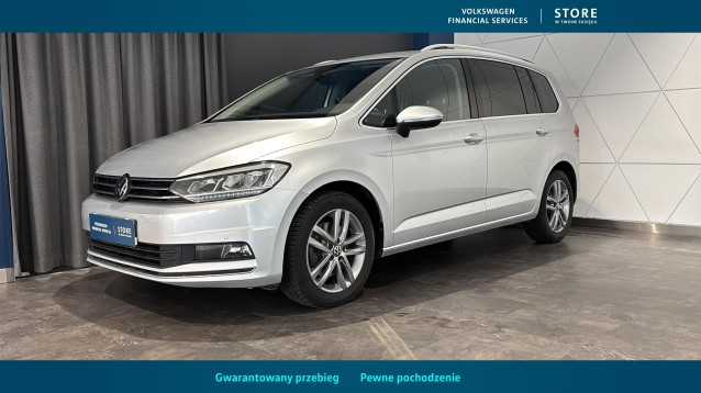 VOLKSWAGEN Touran 2023