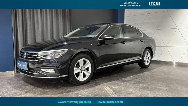 VOLKSWAGEN Passat 2022
