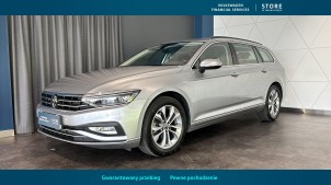 VOLKSWAGEN Passat 2023
